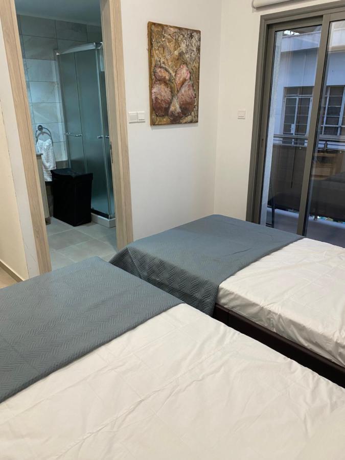 Modern City Center Apartment Saripolou 2 Limassol Bagian luar foto