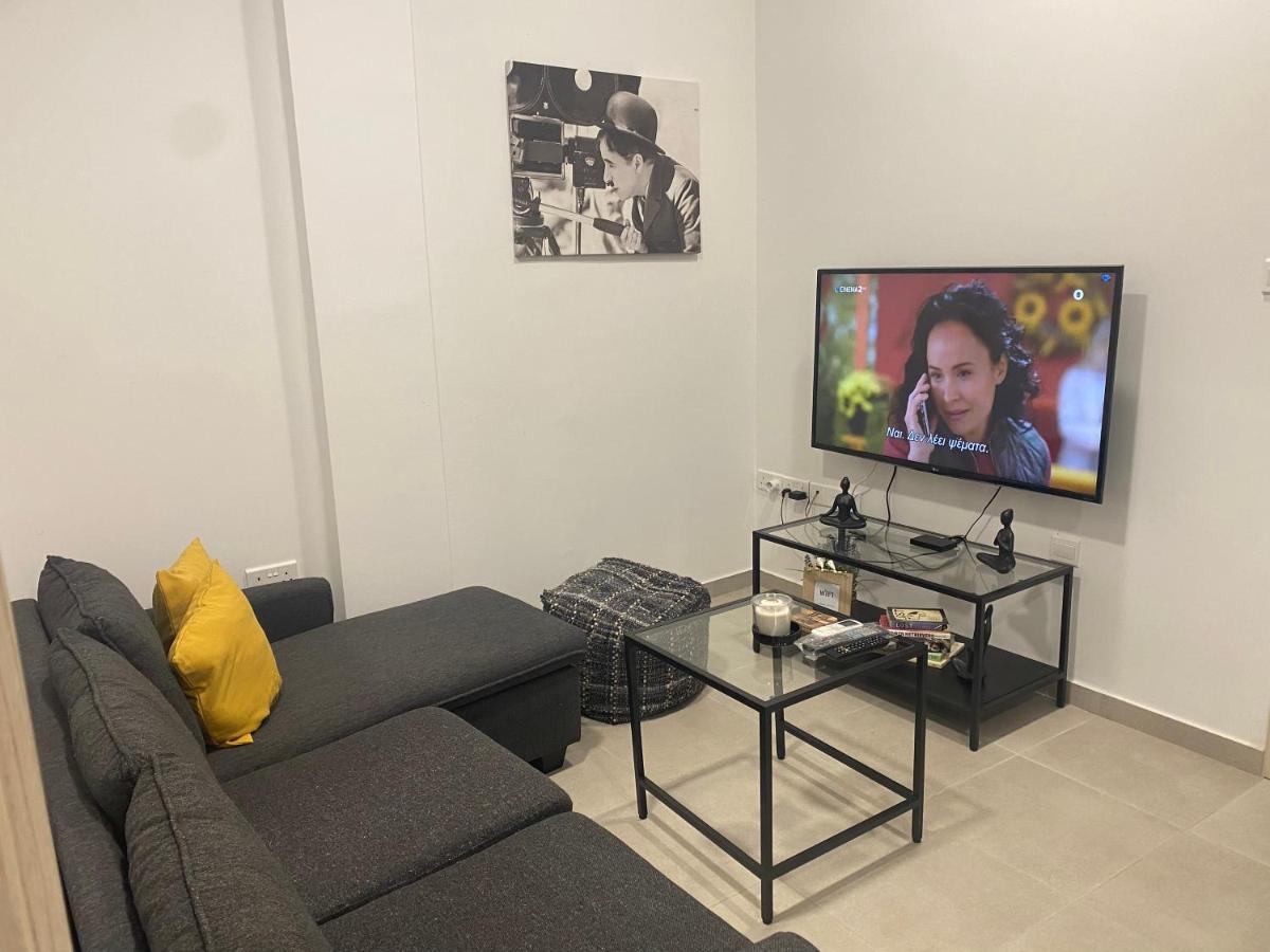 Modern City Center Apartment Saripolou 2 Limassol Bagian luar foto